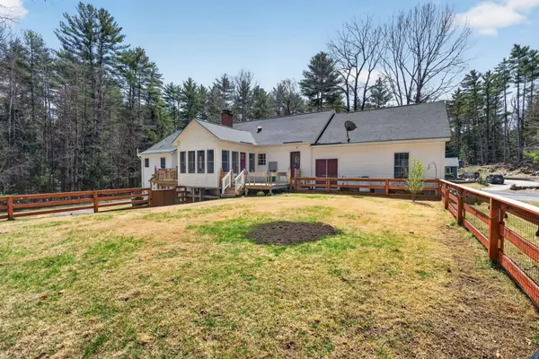 3 Belmont LN, Amherst, NH 03031