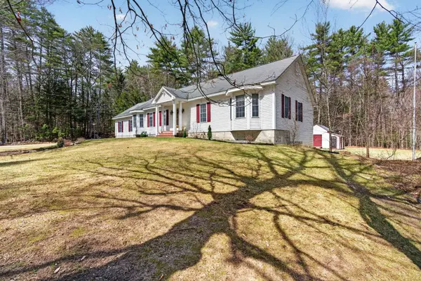 3 Belmont LN, Amherst, NH 03031