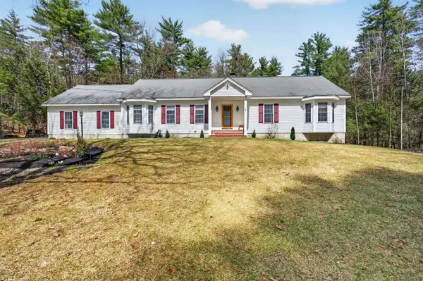 3 Belmont LN, Amherst, NH 03031