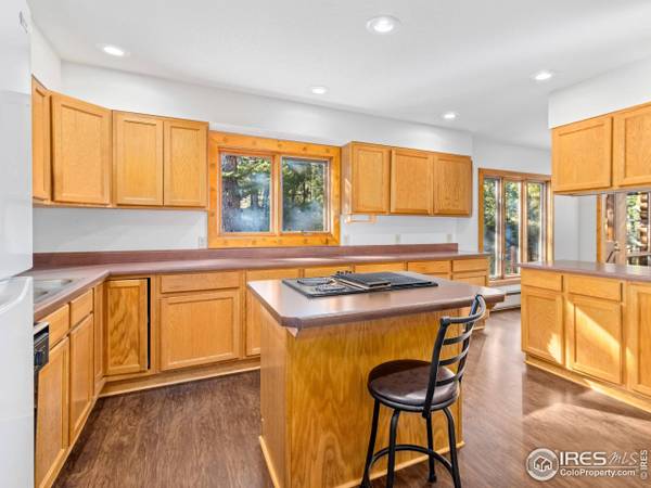 255 Apache, Lyons, CO 80540