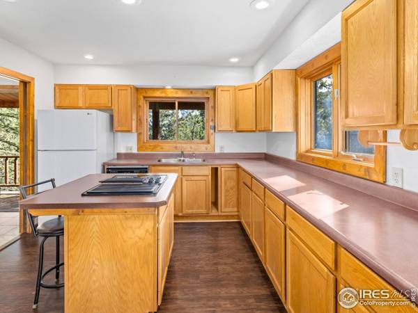255 Apache, Lyons, CO 80540