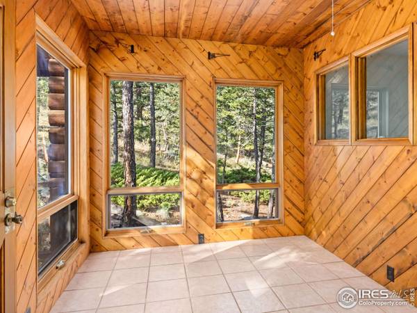 255 Apache, Lyons, CO 80540