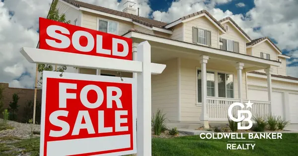 Should I Sell My Home Before Buying in the Twin Cities? A Hudson WI & Minnesota Comparison,Mark Johnson