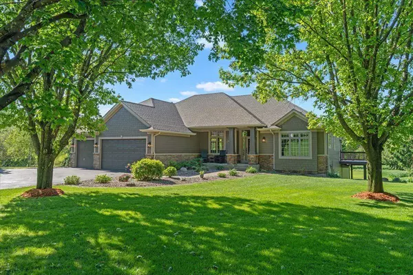 15210 Painters Lane CIR N, West Lakeland Twp, MN 55082