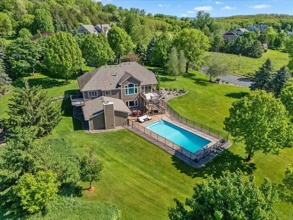 15210 Painters Lane CIR N, West Lakeland Twp, MN 55082