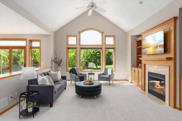 15210 Painters Lane CIR N, West Lakeland Twp, MN 55082