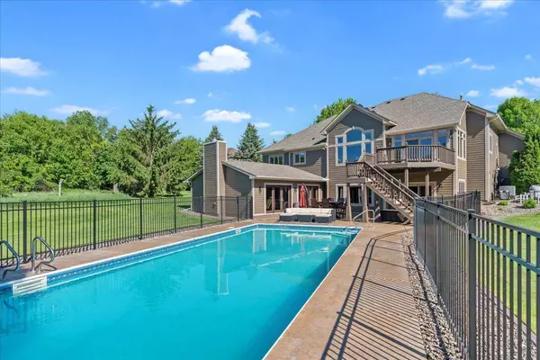 15210 Painters Lane CIR N, West Lakeland Twp, MN 55082