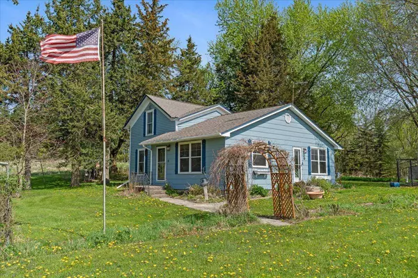 6300 Painter RD, Minnetrista, MN 55364