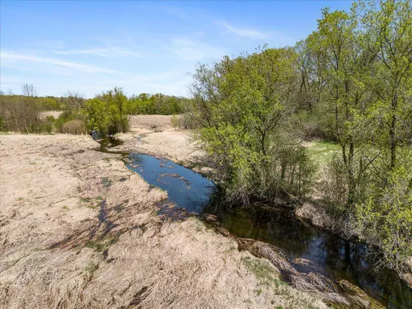 6300 Painter RD, Minnetrista, MN 55364