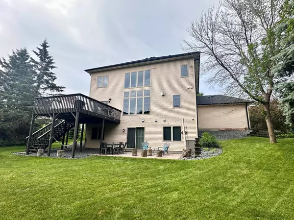 1613 Stonepine CT, Hudson, WI 54016