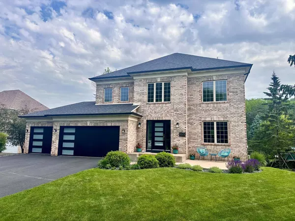 1613 Stonepine CT, Hudson, WI 54016