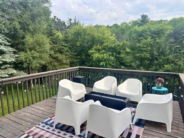 1613 Stonepine CT, Hudson, WI 54016