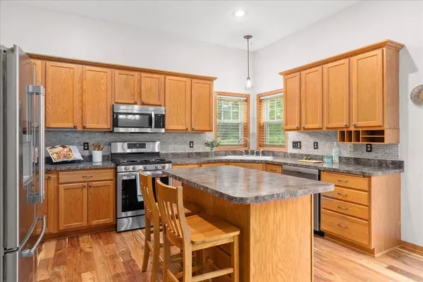 18276 87th PL N, Maple Grove, MN 55311