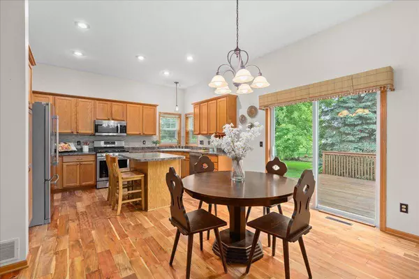 18276 87th PL N, Maple Grove, MN 55311