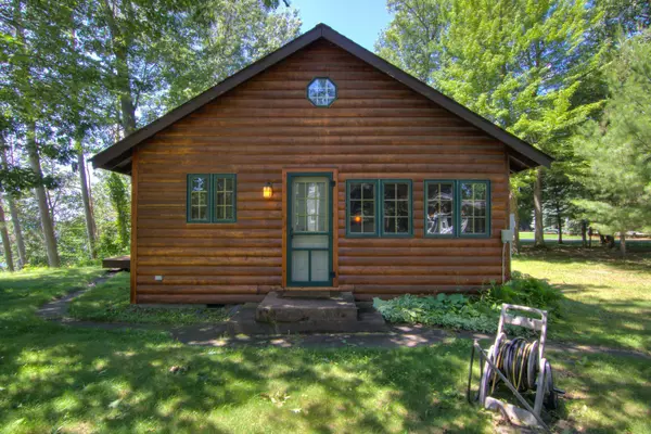 8031 Park ST, Oakland, WI 54830