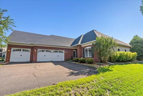 2228 White Pine CT, Hudson, WI 54016