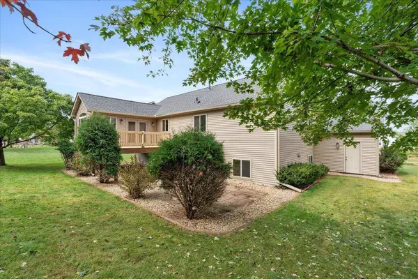 2412 Somerset Knoll, Hudson, WI 54016