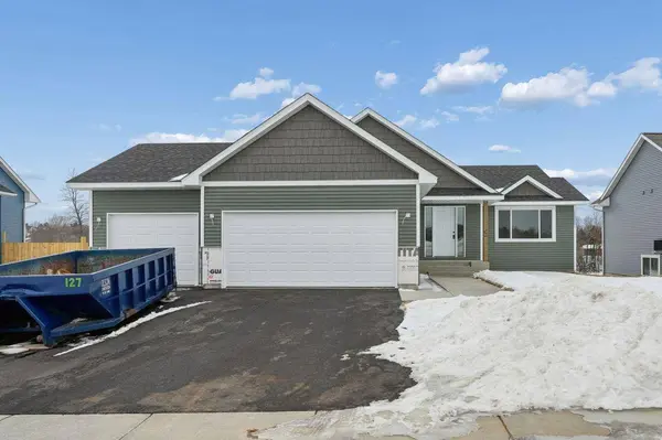 1175 Wisteria LN, New Richmond, WI 54017