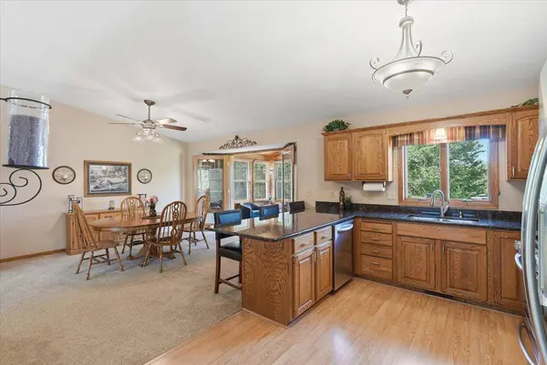 1087 Tanney LN, Hudson, WI 54016