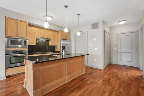 1060 Grand AVE #210, Saint Paul, MN 55105