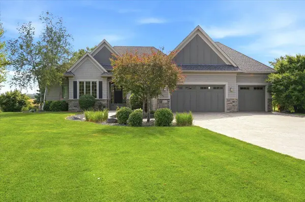 293 Saint Andrews DR, Hudson, WI 54016
