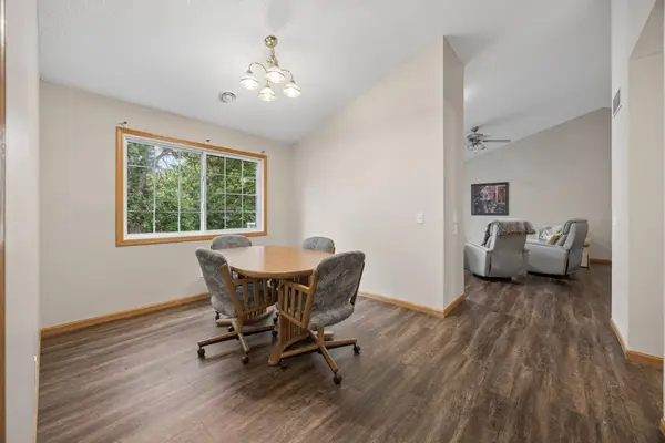 210 Heritage LN, Circle Pines, MN 55014