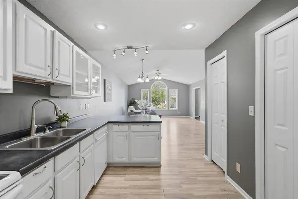 63 Brighton PATH, Hudson, WI 54016