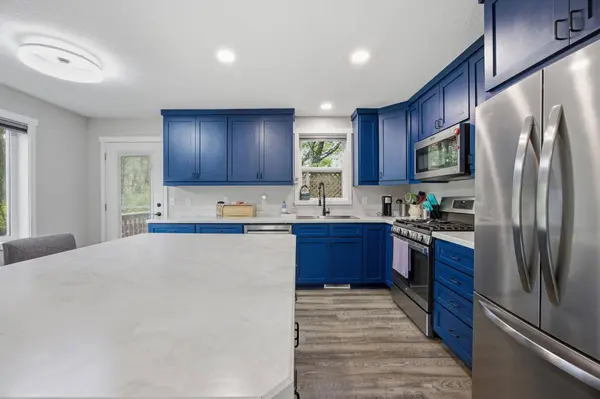 2091 197th AVE NW, Oak Grove, MN 55011