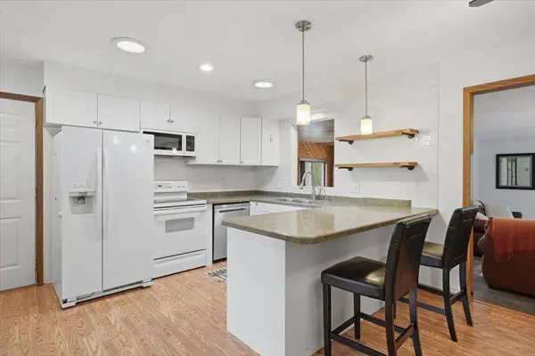 272 Glenmont RD, River Falls, WI 54022