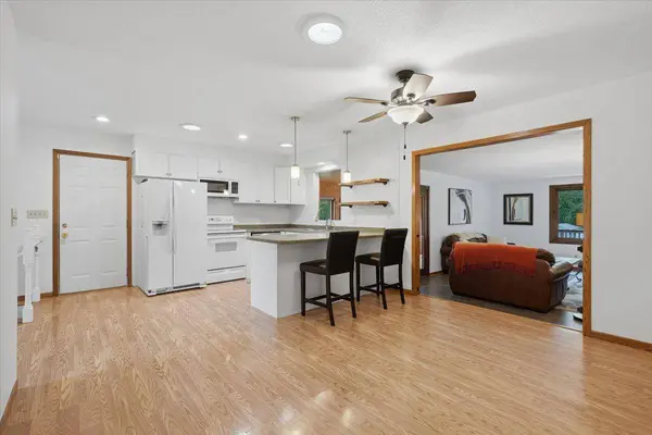 272 Glenmont RD, River Falls, WI 54022