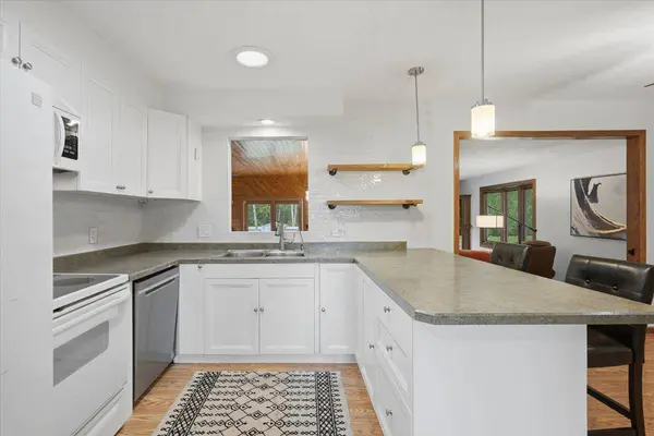 272 Glenmont RD, River Falls, WI 54022