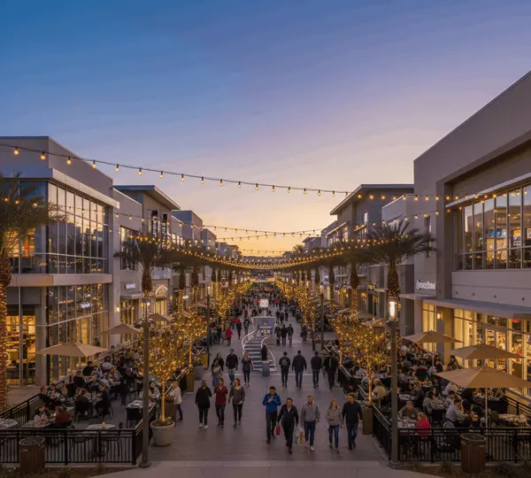 Downtown Summerlin: Living Near Las Vegas's Premier Open-Air District