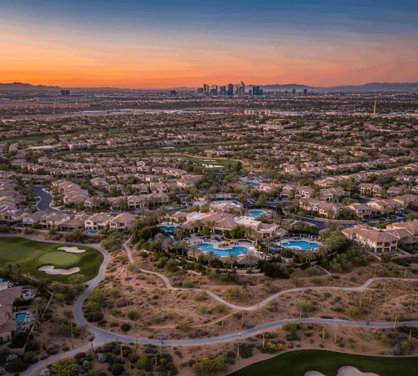 Why Professional Photos Matter When Selling Your Las Vegas Home,Ryan Rose