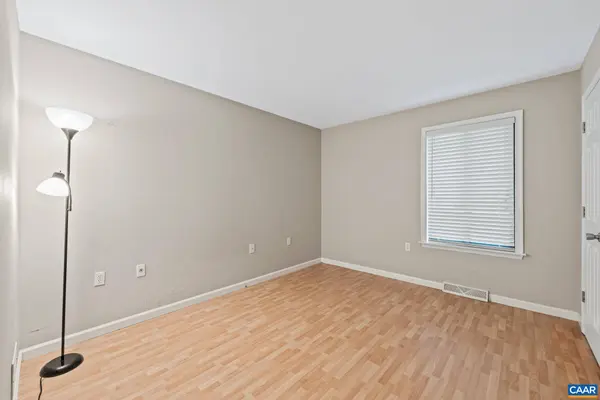 10 DARBY LN, Palmyra, VA 22963