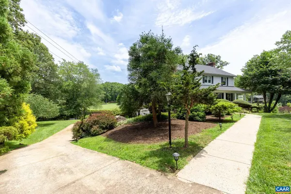 4 LEE CT, Palmyra, VA 22963