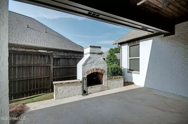 421 Ashleigh Court, Brandon, MS 39042