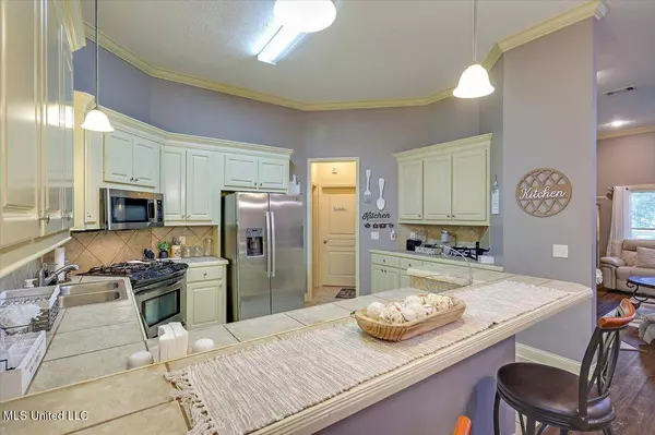 107 Rockbridge Circle, Clinton, MS 39056