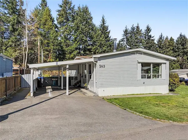 2465 Apollo Dr #263, Nanoose Bay, BC V9P 9K2