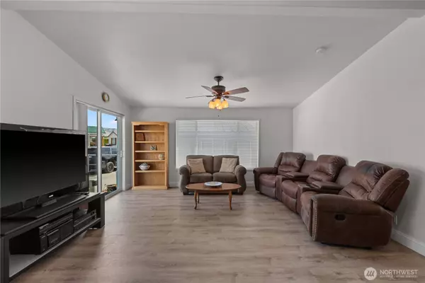 1000 State Route 150 #17, Manson, WA 98831