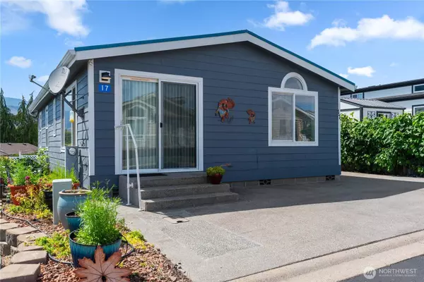 1000 State Route 150 #17, Manson, WA 98831