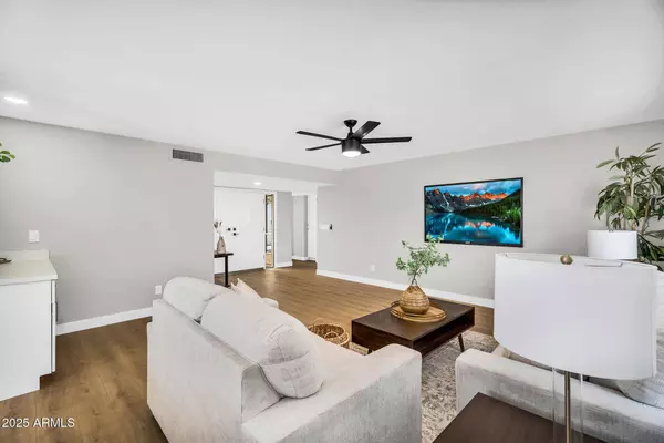 25810 S BOXWOOD Drive, Sun Lakes, AZ 85248