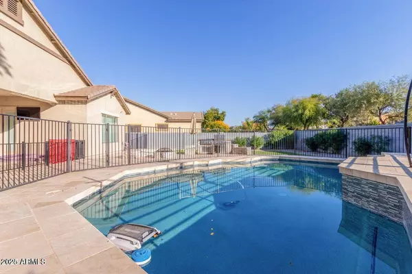 1757 E GLACIER Place, Chandler, AZ 85249