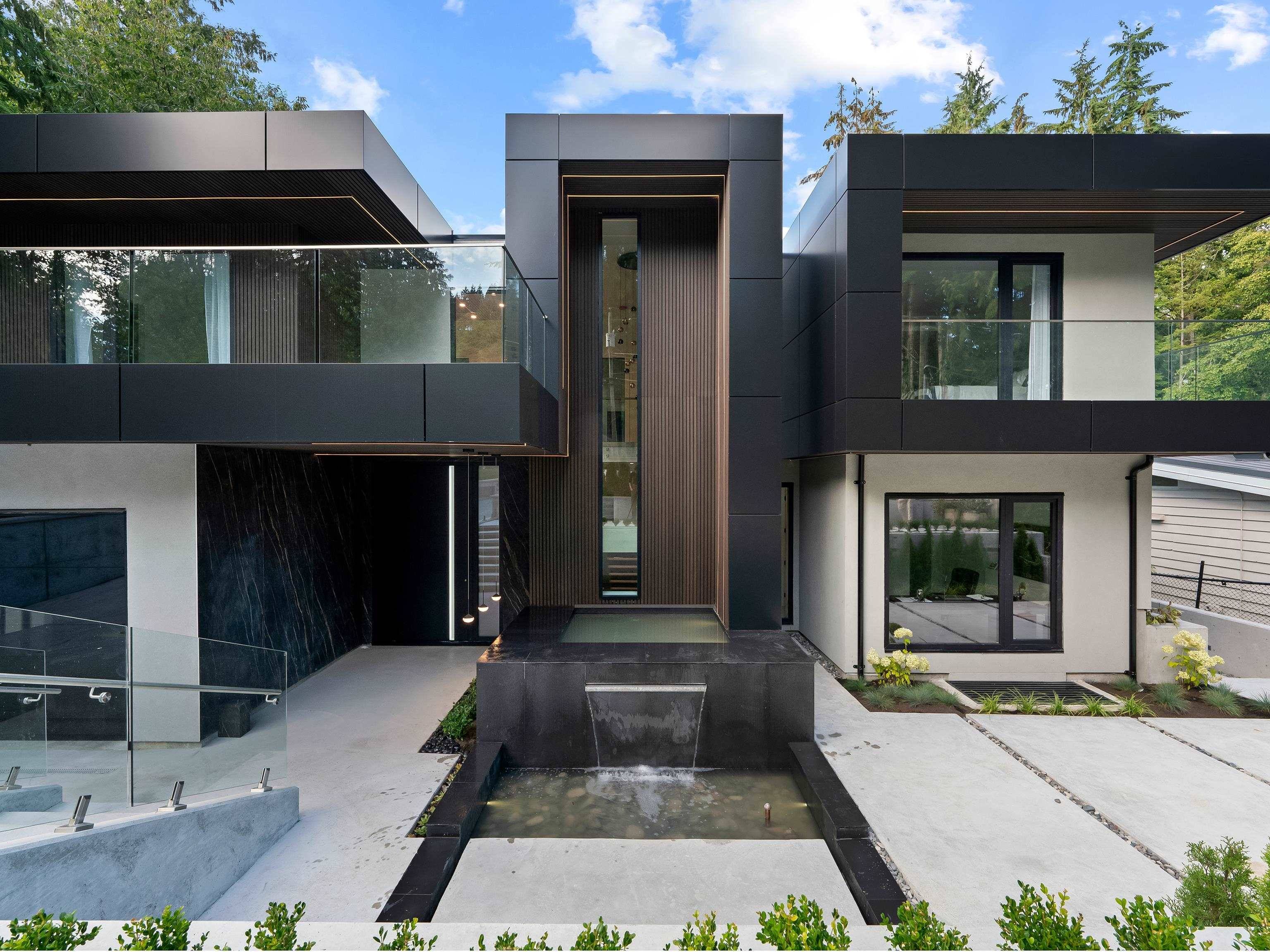 Modern luxury home in West Vancouver