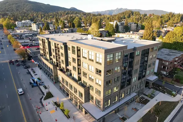 110 E 17th ST #402, North Vancouver, BC V7L 0K4