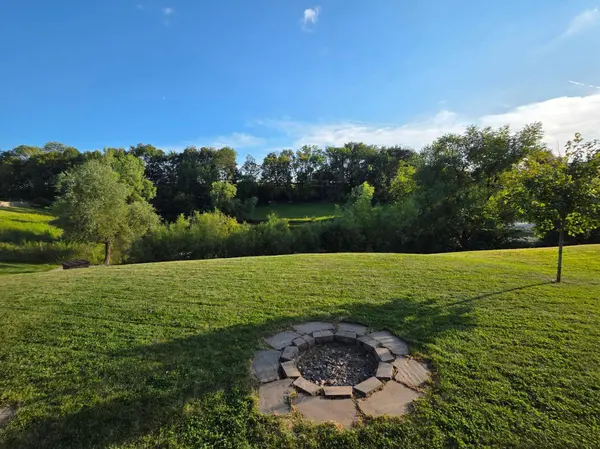 988 Vine ST, Jordan, MN 55352