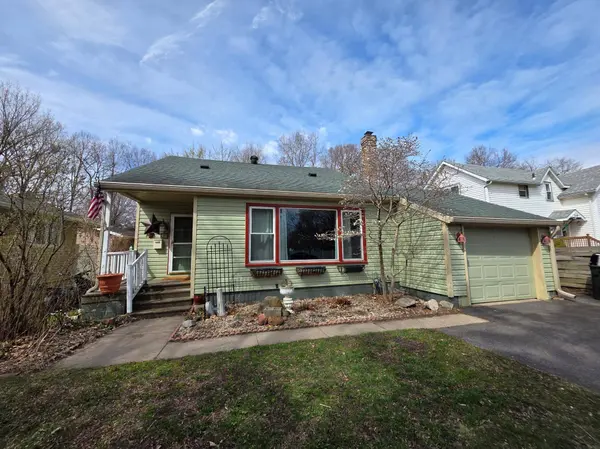 304 N 8th ST, Saint Peter, MN 56082