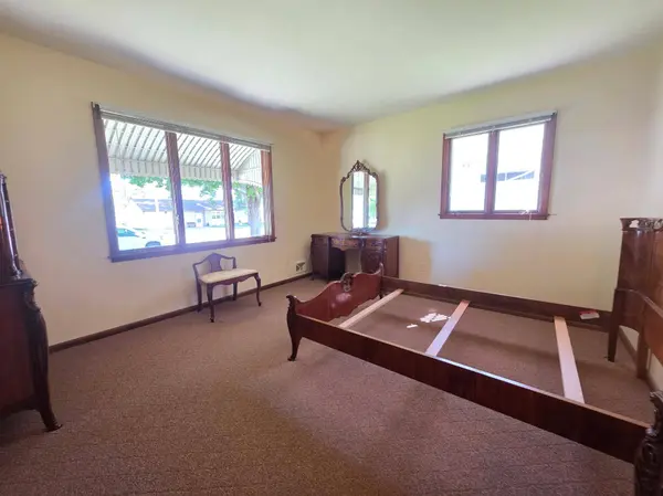 461 Division ST, Gaylord, MN 55334