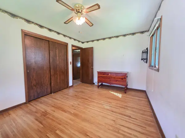 461 Division ST, Gaylord, MN 55334