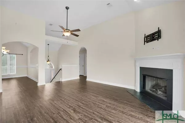 176 Byron DR, Richmond Hill, GA 31324