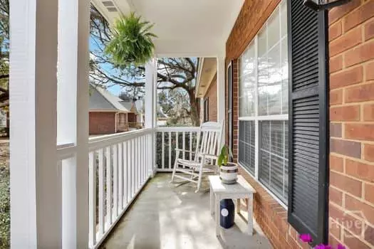 352 Harbour LN, Richmond Hill, GA 31324